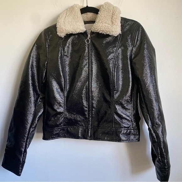 ARITZIA Wilfred Tempest Jacket • Black Faux Leather Vegan Sherpa • M Medium - Picture 2 of 9